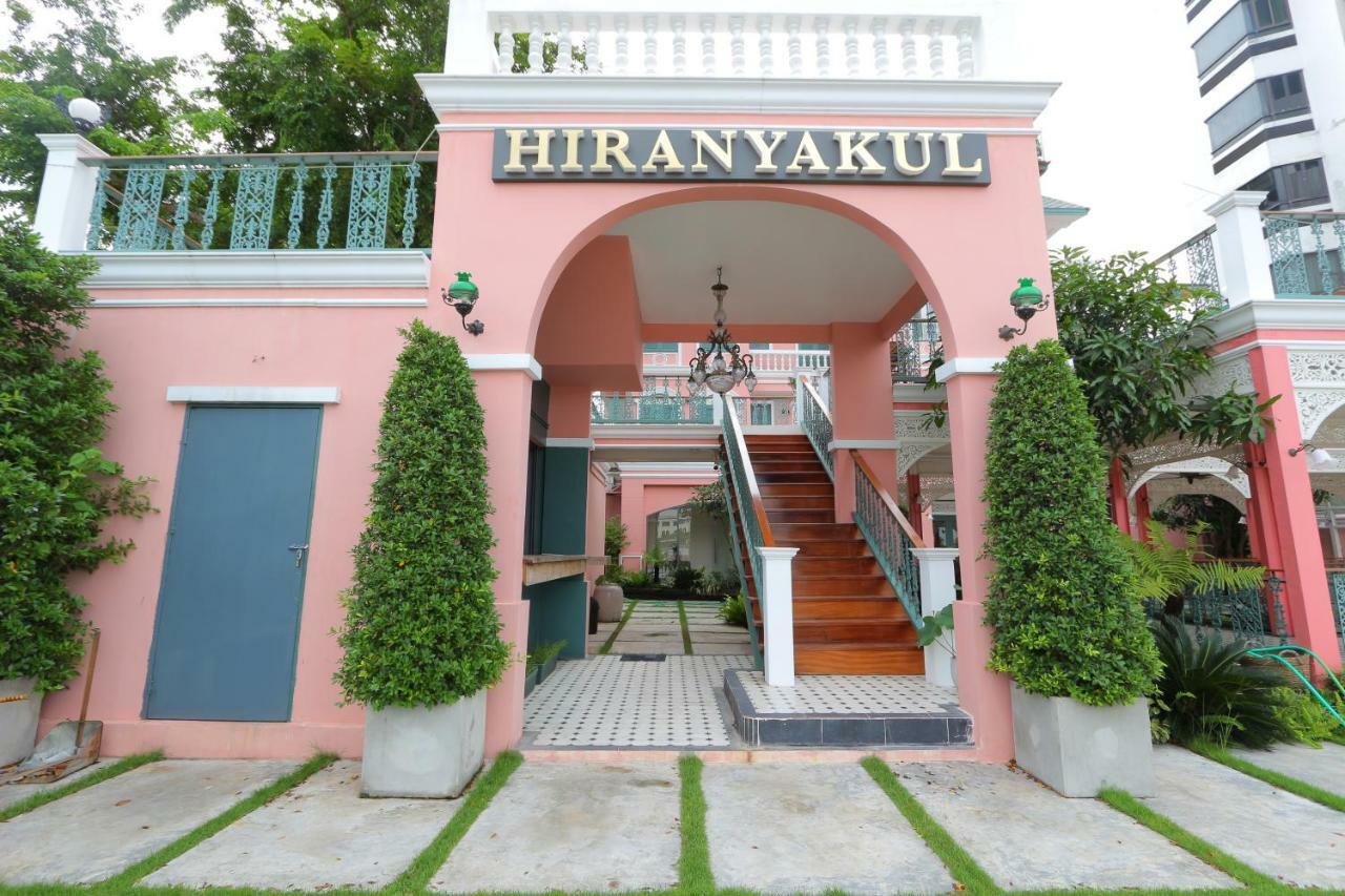 Hotel Hiranyakul House Bangkok Exterior foto